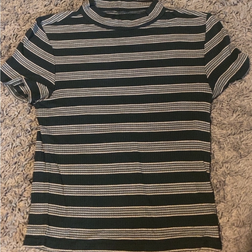 American Eagle Stripped T-Shirt| XS| Green